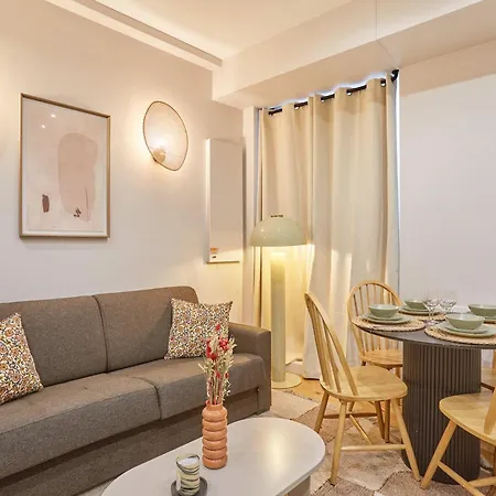 Superb 1 Bedroom Center Of By Prestige Lejlighed *